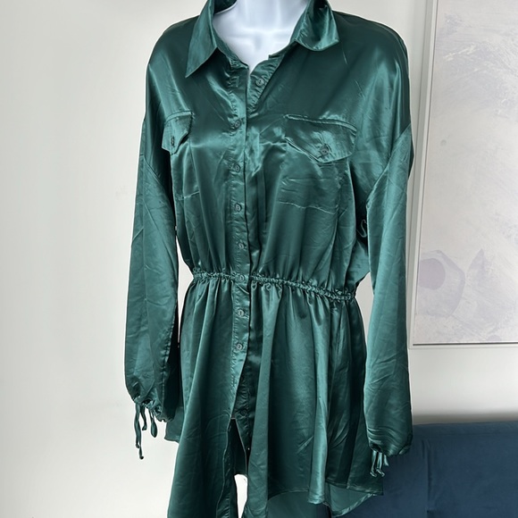 Satin effect green midi dress - Picture 3 of 6
